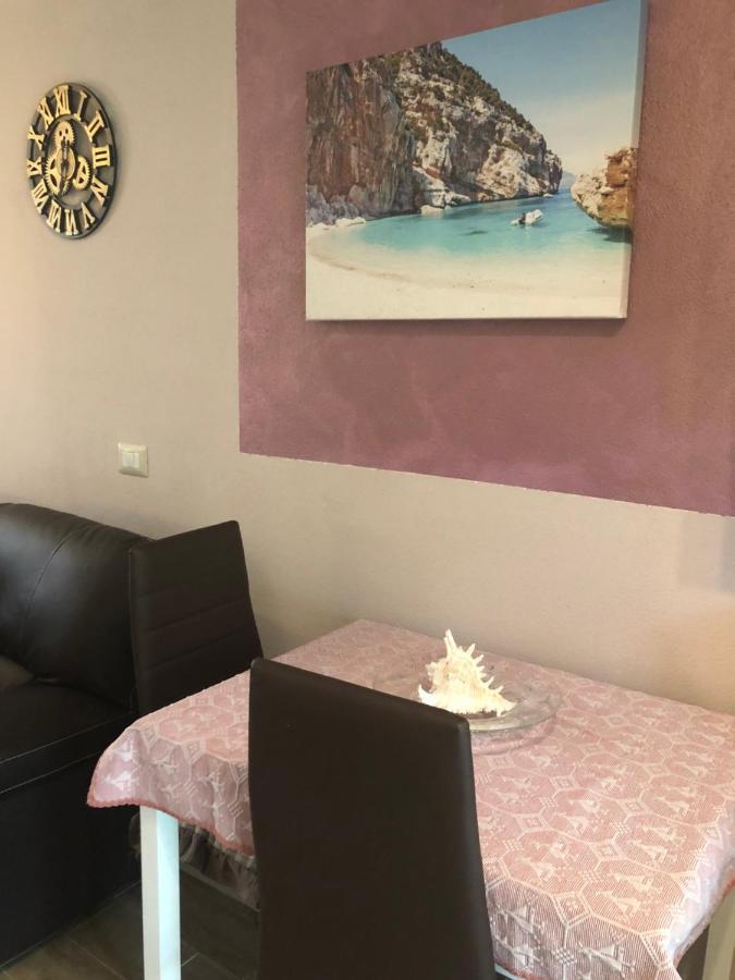 Paese Museo Apartment San Sperate Bagian luar foto